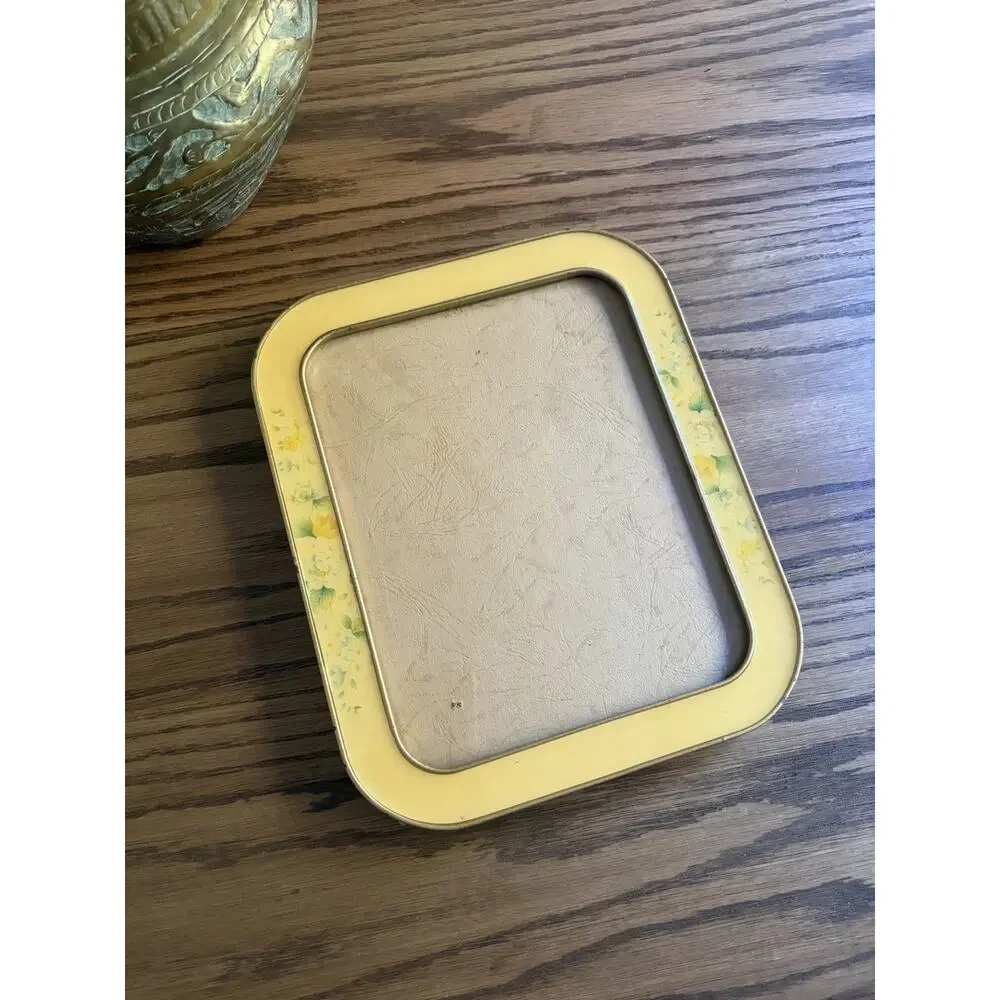 Vintage 1950s Bucklers Fifth Ave NY Picture Frame Metal Enamel Floral Frame 8x10